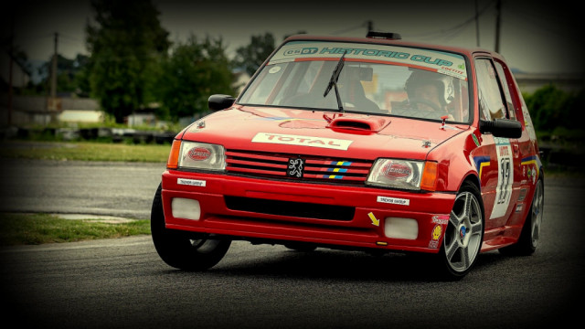 Peuegot 205 GTi